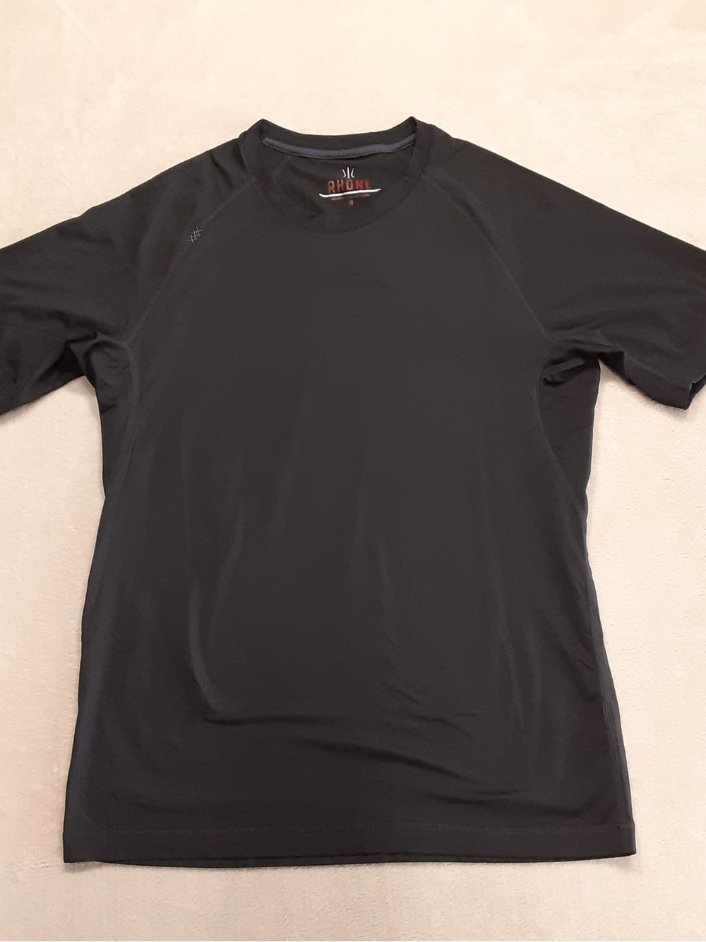 Rhone Reign Short sleeve Seamless Performance tee Men’s Medium